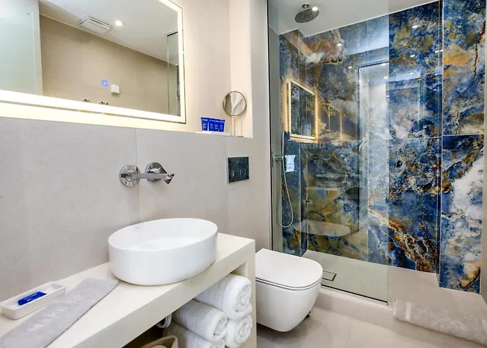 Euphoria Boutique 3*