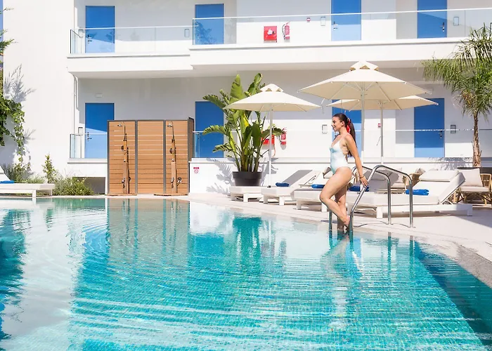 Euphoria Boutique 3*