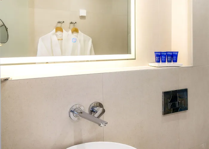 Euphoria Boutique 克里斯阿穆迪亚