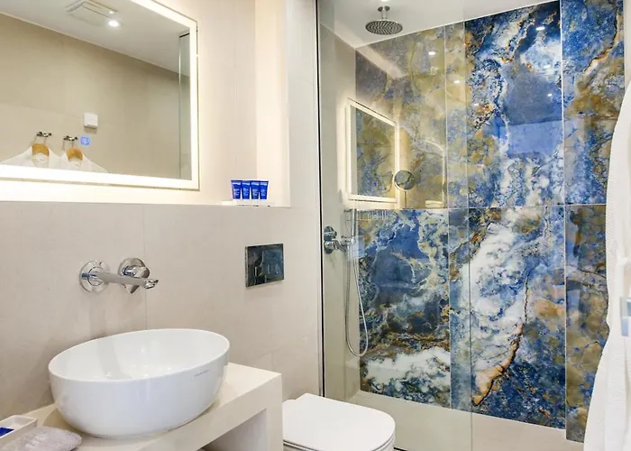 Euphoria Boutique 3*